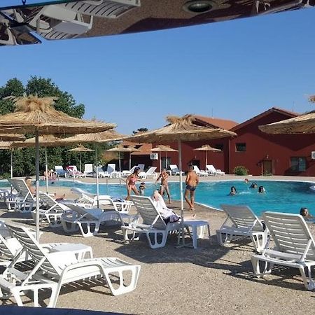 Guest Rooms Wild Duck Ezerets Εξωτερικό φωτογραφία