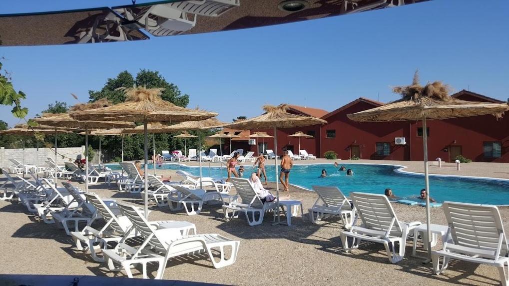 Guest Rooms Wild Duck Ezerets Εξωτερικό φωτογραφία