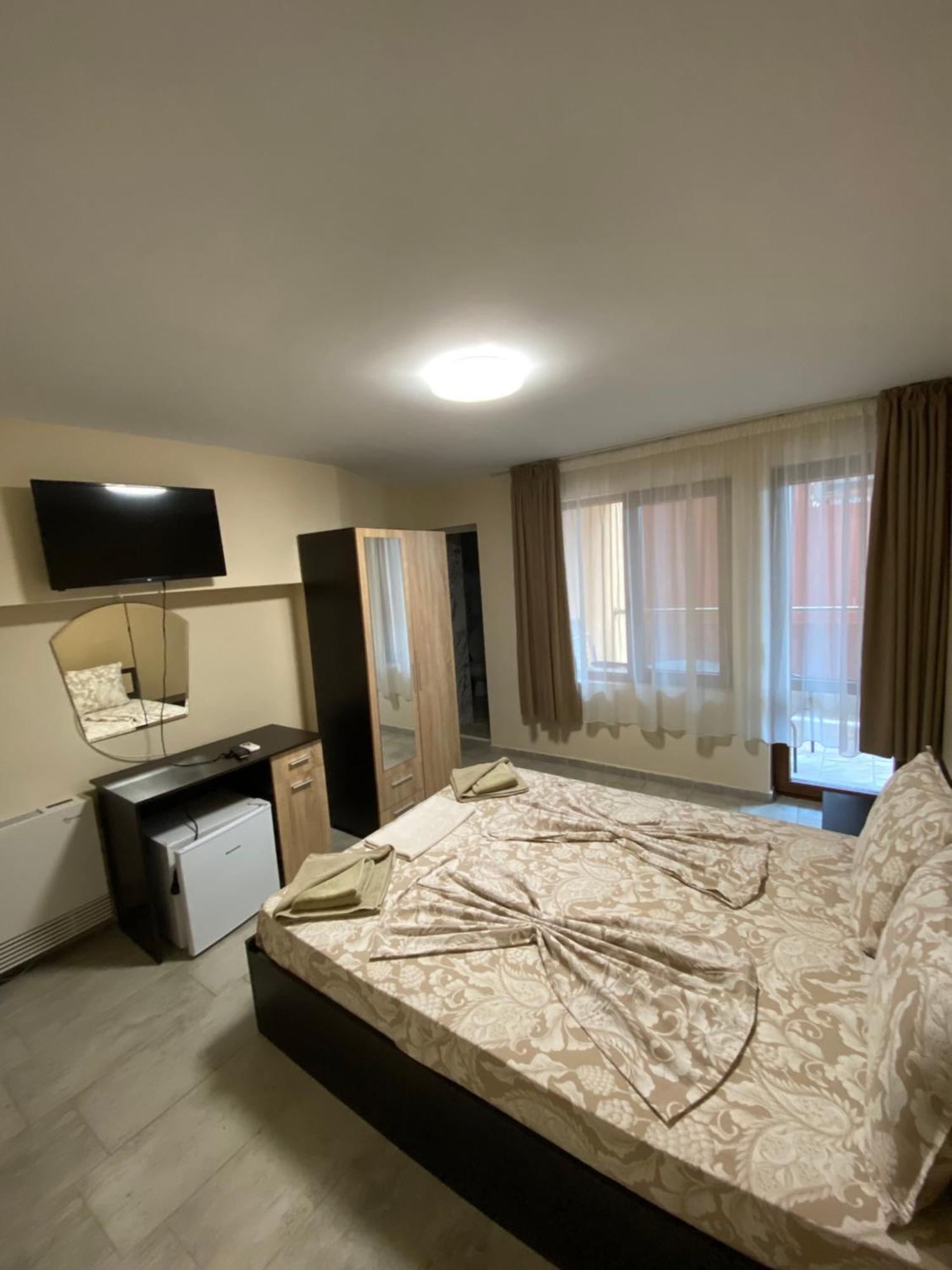 Guest Rooms Wild Duck Ezerets Εξωτερικό φωτογραφία