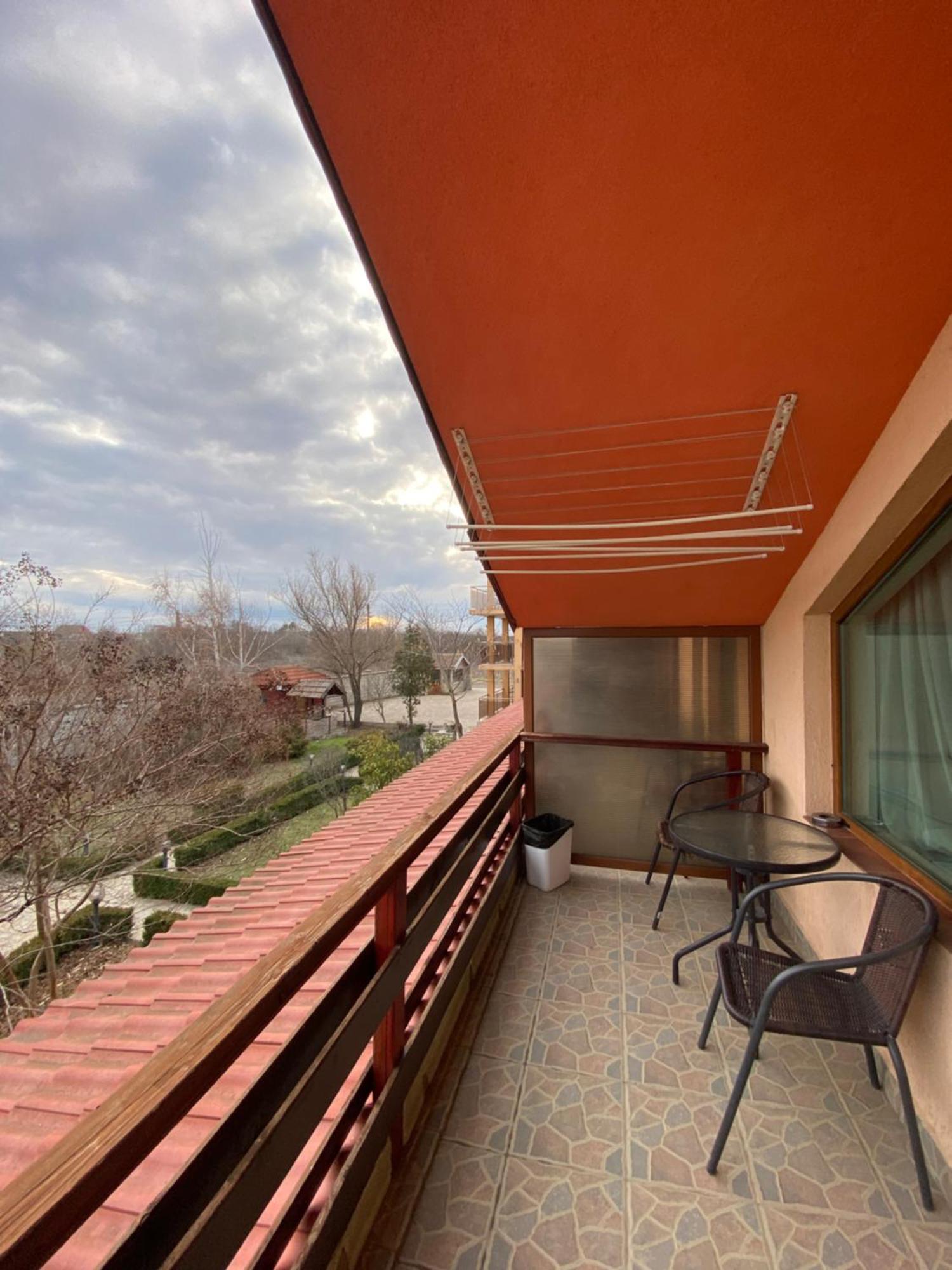 Guest Rooms Wild Duck Ezerets Εξωτερικό φωτογραφία
